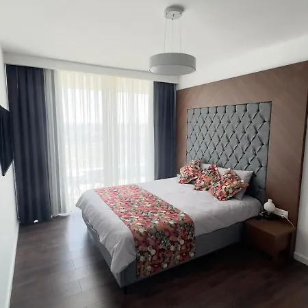 Grand Sapphire 아파트