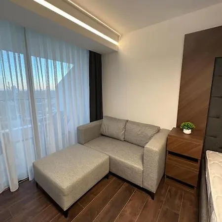 Grand Sapphire Apartment *