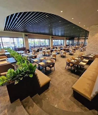 Apartment Grand Sapphire *